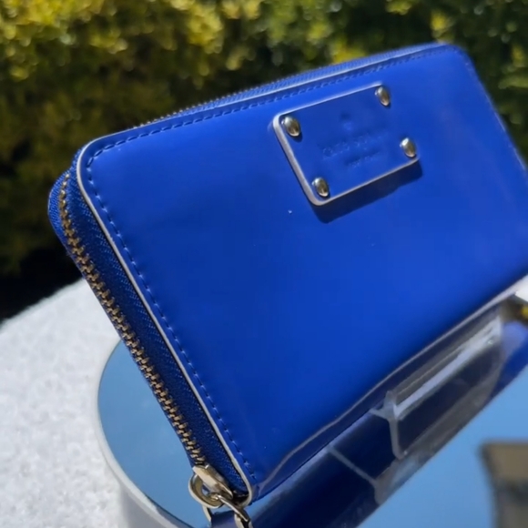 ♠️♠️ Kate Spade New York Continental Wallet - Picture 2 of 16